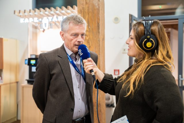 Veřejný poslech a diskuse v kategorii Dokument, přišel i šéf moravských stanic Josef Podstata | foto: Matěj Hošek, Český rozhlas Veřejný poslech a diskuse v kategorii Dokument, přišel i šéf moravských stanic Josef Podstata
