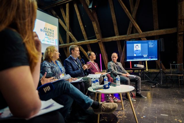 Středa patřila poslechu a diskusi v kategorii Reportáž | foto: Matěj Hošek, Český rozhlas Středa patřila poslechu a diskusi v kategorii Reportáž