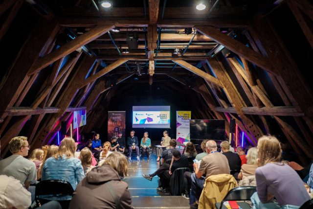 Veřejný poslech a diskuse v kategorii Dokument | foto: Matěj Hošek, Český rozhlas Veřejný poslech a diskuse v kategorii Dokument
