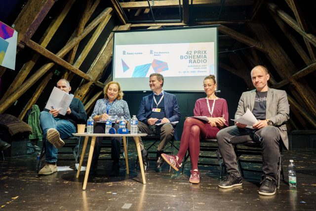 Středa patřila poslechu a diskusi v kategorii Reportáž | foto: Matěj Hošek, Český rozhlas Středa patřila poslechu a diskusi v kategorii Reportáž